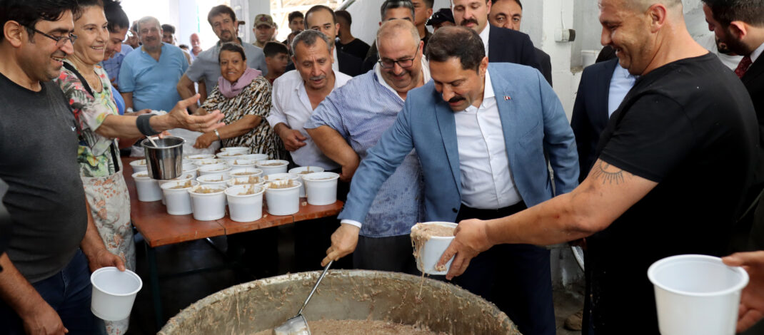 Vali Masatlı, Hazreti Hızır Türbesi’ndeki bayram kutlamalarına katıldı