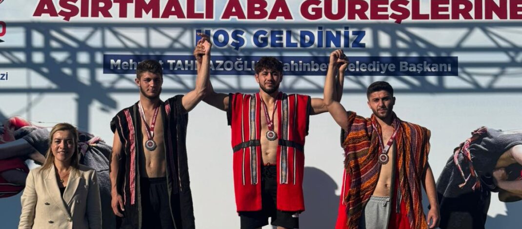 Altınözülü sporcu Hatay’ı aba güreşlerinde gururla temsil etmeye devam ediyor