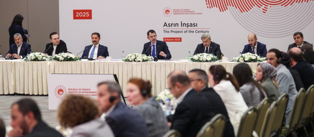 Bakan Kurum, Hatay’da:  Günde 550 konut tamamlanıp teslim ediliyor