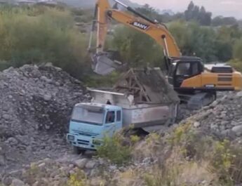 Aknehir’de taş ocağı tepkisi: “Doğa ve canlı yaşam yok oluyor”
