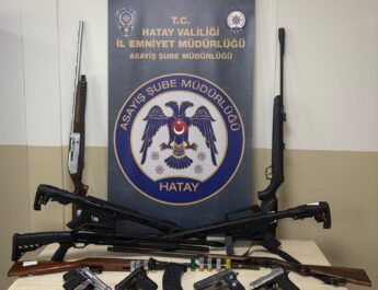 Hatay’da ruhsatsız silah operasyonu: 14 şüpheli yakalandı