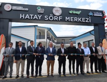 Hatay Sörf Merkezi’nin yeni yerleşkesinin açılışı yapıldı