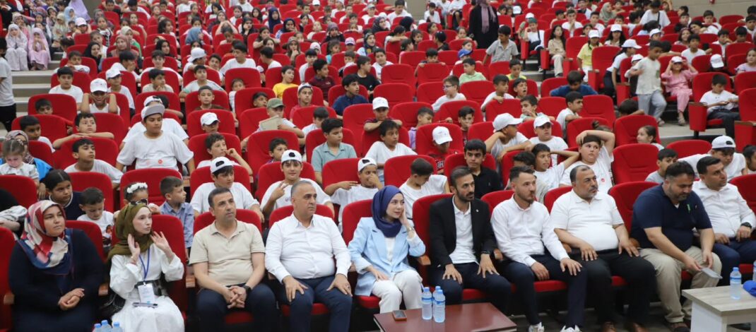 Başkan Sarı, TÜGVA Yaz Okulu programı kapsamında öğrencilerle bir araya geldi