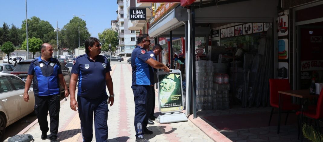 HBB zabıtasından kaldırım işgallerine denetim