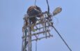 Tokdemir’de elektrik direğine çıkan işçi akıma kapıldı!