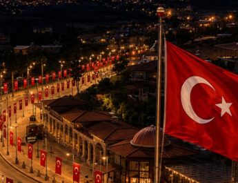 Altınözü’ndeki Demokrasi ve Milli Birlik Günü programı Milli İrade Parkı’nda