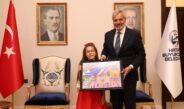 Minik ressam Asya’nın süper kahramanı: Başkan Öntürk